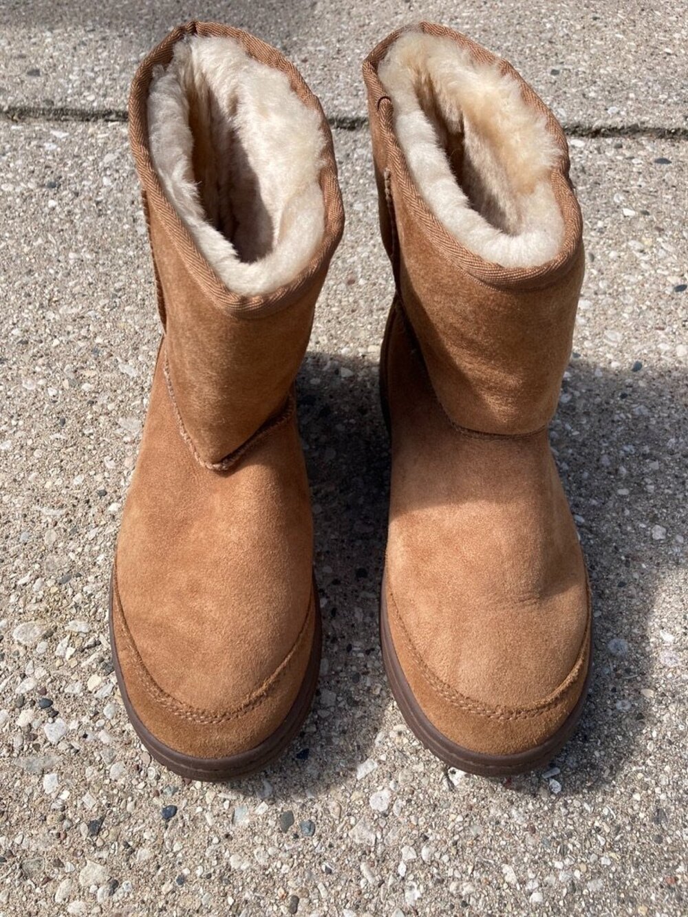 UGG Australia Classic Tan Brown Suede Sheepskin Boots Size 6 S/N 1240